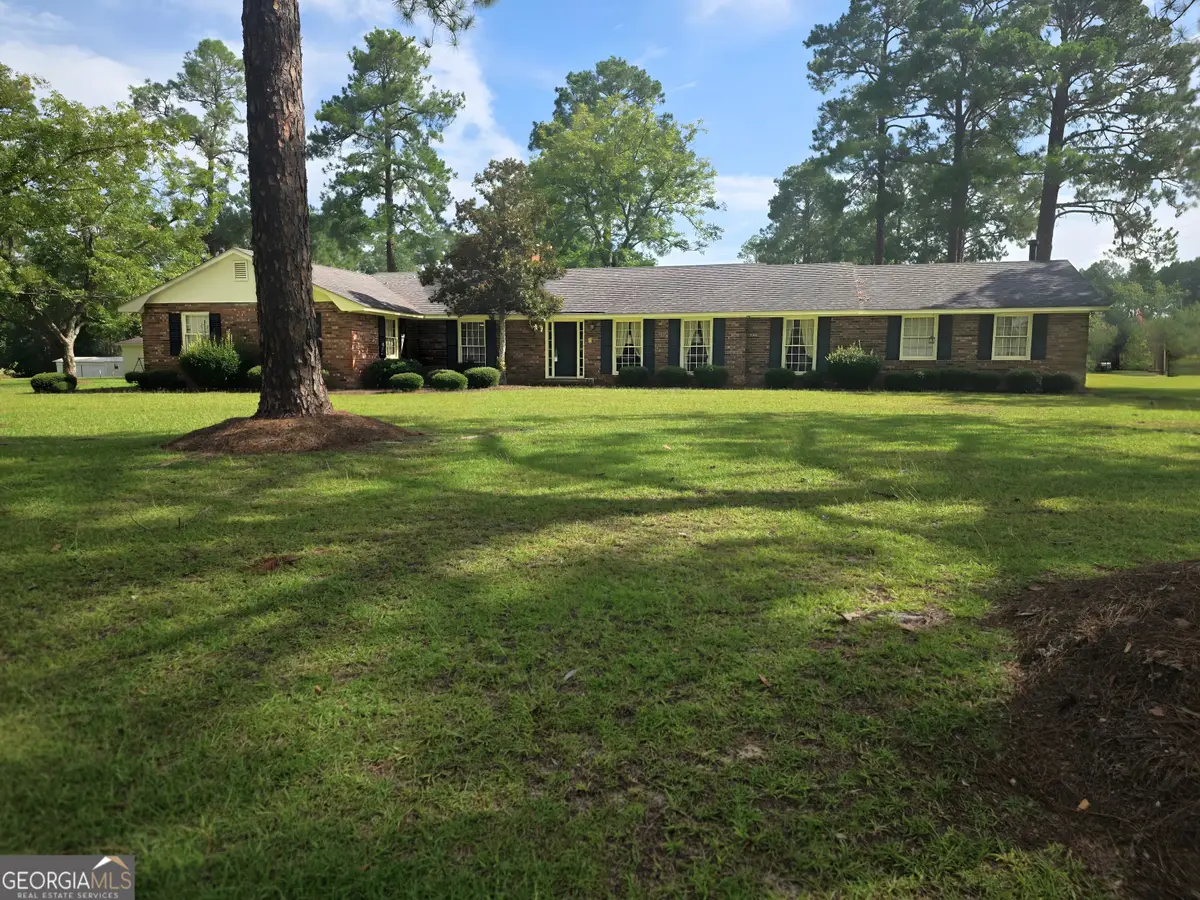 400 W Willow Lake Drive, Metter, GA 30439 - #1