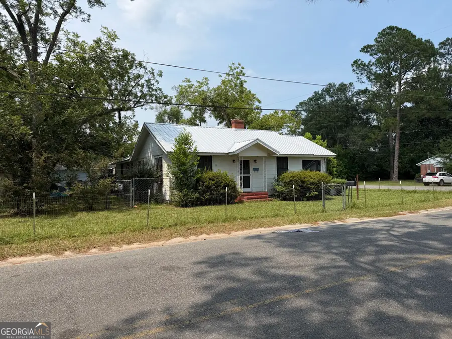 1302 Elizabeth Street, Waycross, GA 31503 - #3