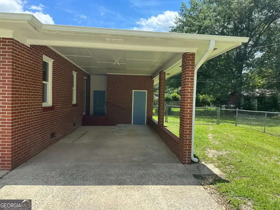 1300 Stonewall Street, Dublin, GA 31021 - #3