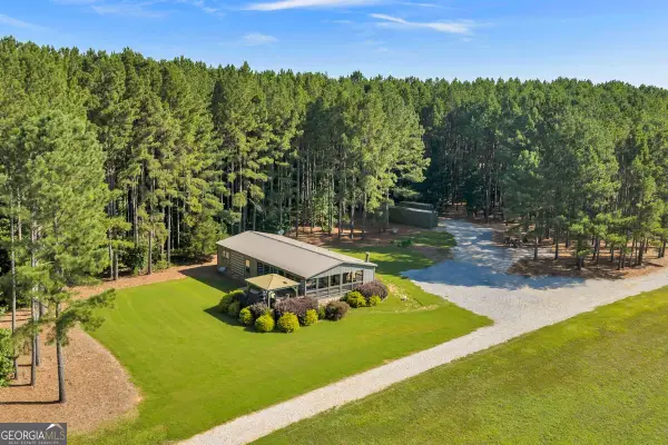 290 T W Leverette Road, Jackson, GA 30233