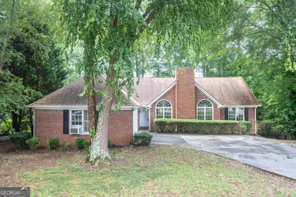 1404 Glenfield Drive, Lawrenceville, GA 30043