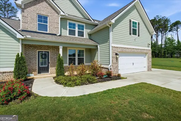 2 Whites Pond Road, Moreland, GA 30259
