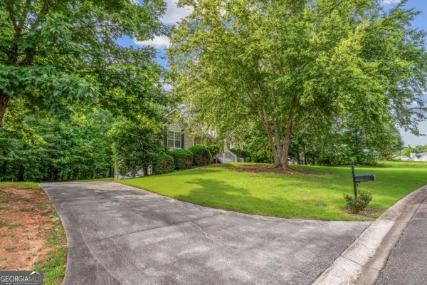 6920 Autumn Hills Drive, Cumming, GA 30028