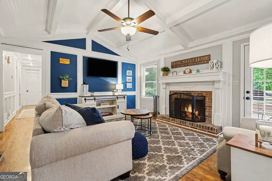 464 Horseshoe Circle Sw, Lilburn, GA 30047 - #2