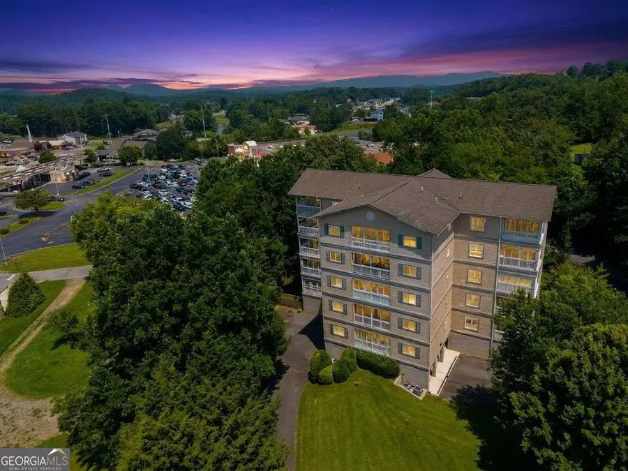 121 River Street N #2A, Hiawassee, GA 30546 - #3