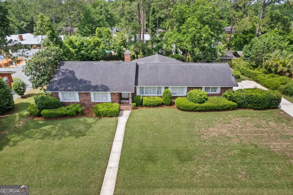147 W Magnolia Street, Jesup, GA 31545 - #1