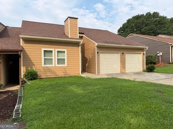 1541 Burnstone Drive, Stone Mountain, GA 30088