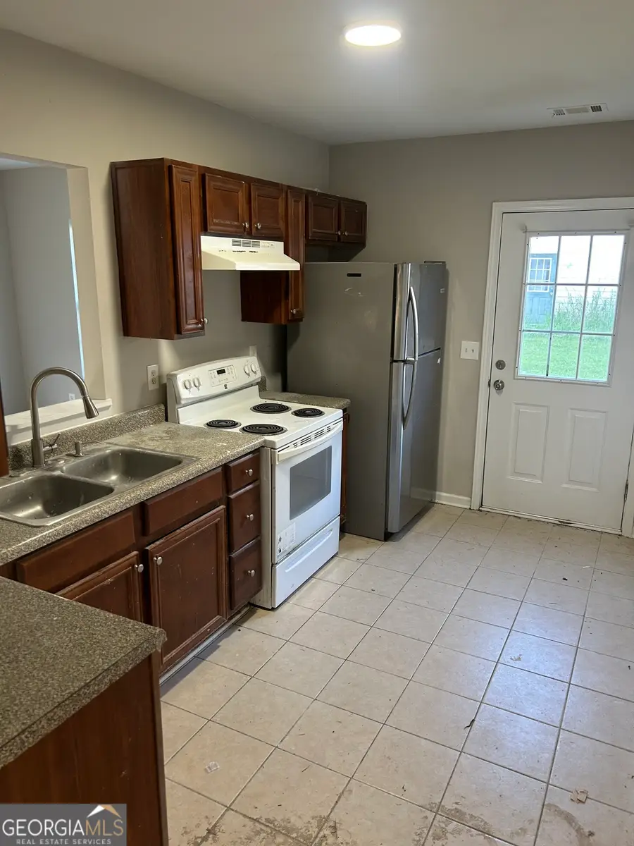 926 Old Mill Point #D, Monroe, GA 30655 - #3