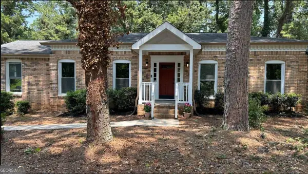 3341 Camelot Drive, Marietta, GA 30062