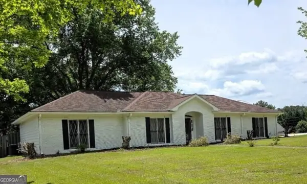 2064 Skyland Glen Drive, Snellville, GA 30078