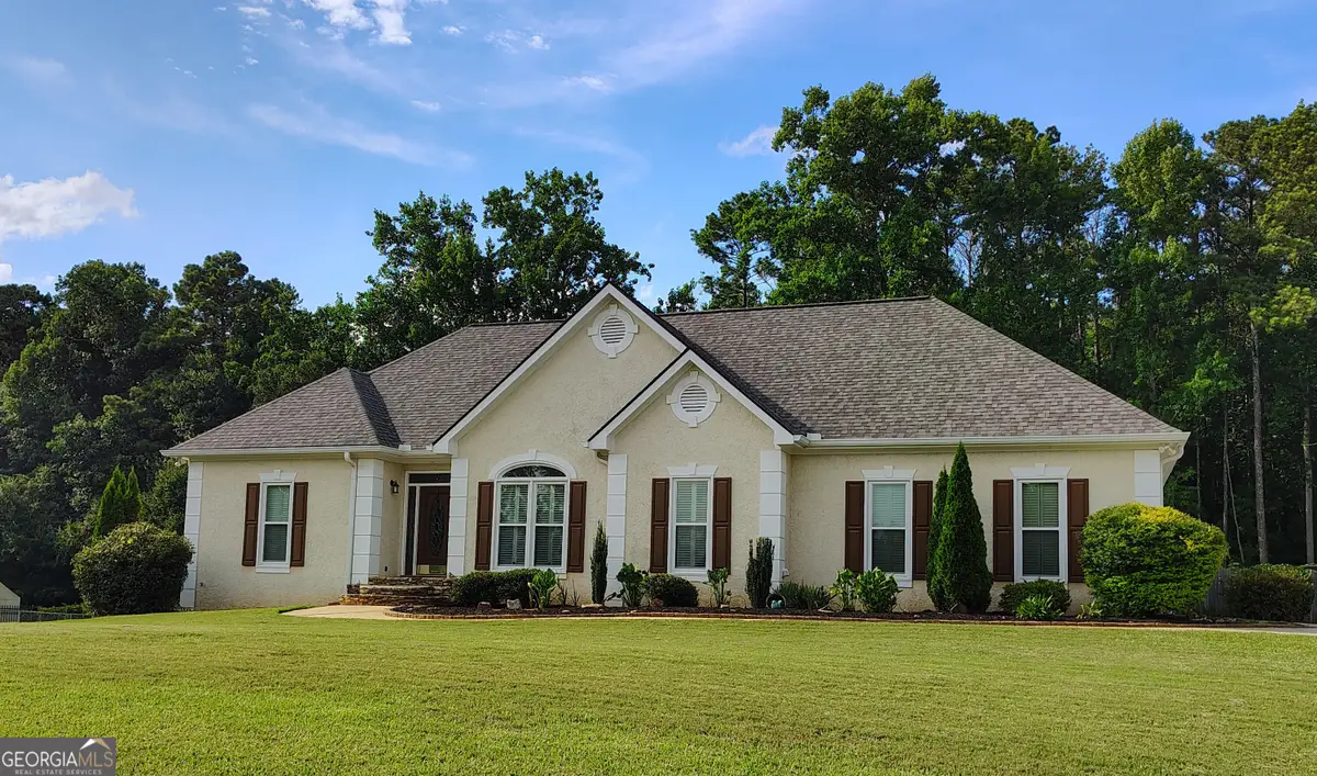 118 Crescent Drive, Newnan, GA 30265 - #1