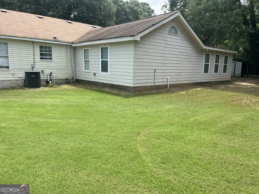 300 W Midland Avenue, Winder, GA 30680 - #2