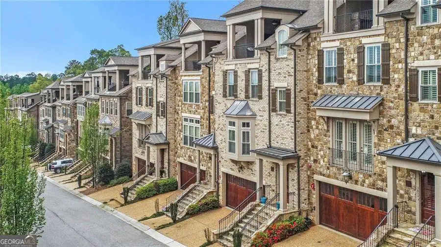 3470 Commander Cove, Suwanee, GA 30024 - #3