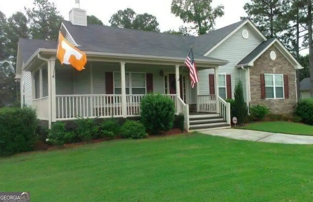330 Lamar Lane, Covington, GA 30016 - #1