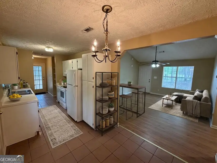 122 Oriole Drive, Jonesboro, GA 30238 - #3