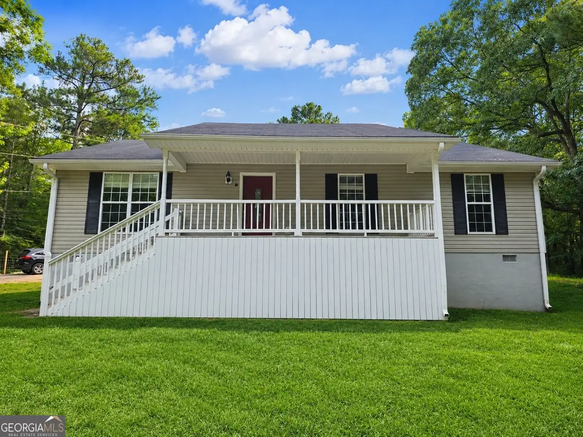 102 Westwood Drive, Griffin, GA 30223 - #1
