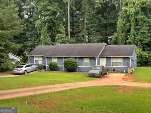 1292 Crystal Lake Road, College Park, GA 30349