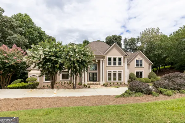 8445 Sentinae Chase Drive, Roswell, GA 30076