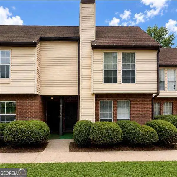 3254 Strawberry Lane, Decatur, GA 30034