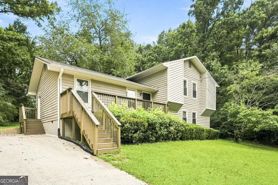 949 Falconcrest Drive, Lawrenceville, GA 30043 - #2