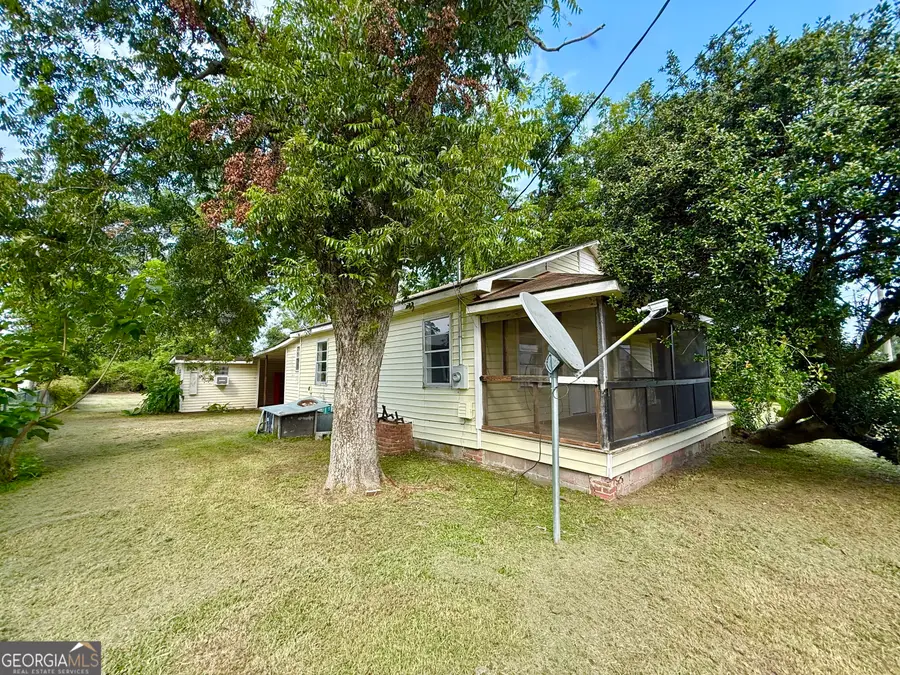 31 Currie Street, Hazlehurst, GA 31539 - #2