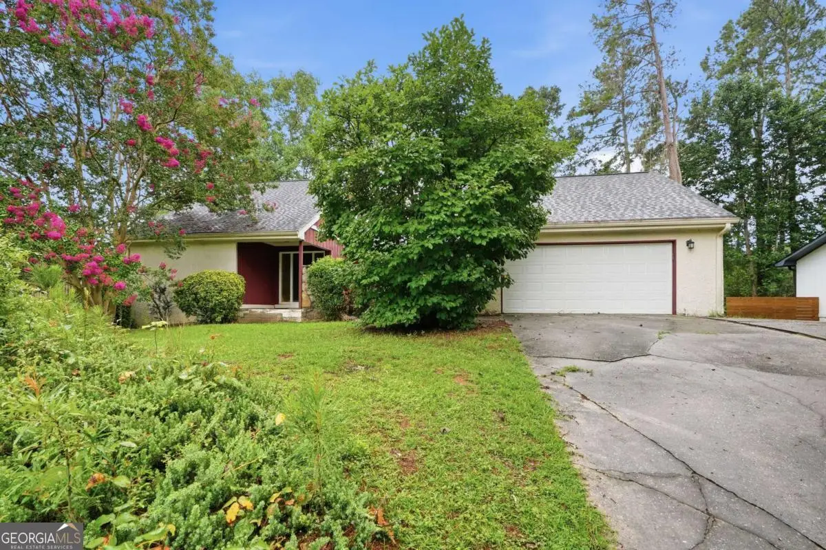 1384 Huntsmen Glen, Riverdale, GA 30296 - #1