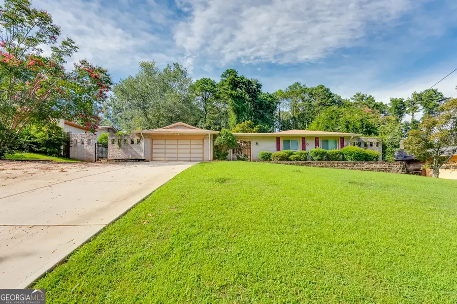 3914 Sable Drive, Stone Mountain, GA 30083 - #3
