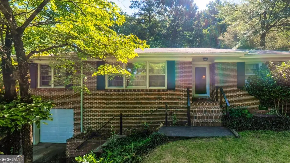 1041 Michael Lane, Anniston, AL 36207 - #1