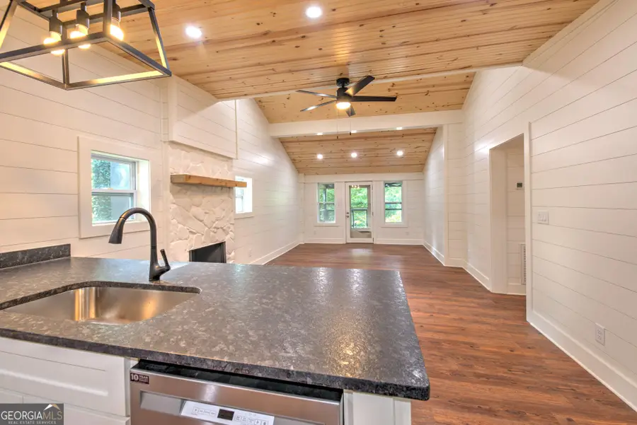 56 Hawthorn Lane, Clayton, GA 30525 - #3