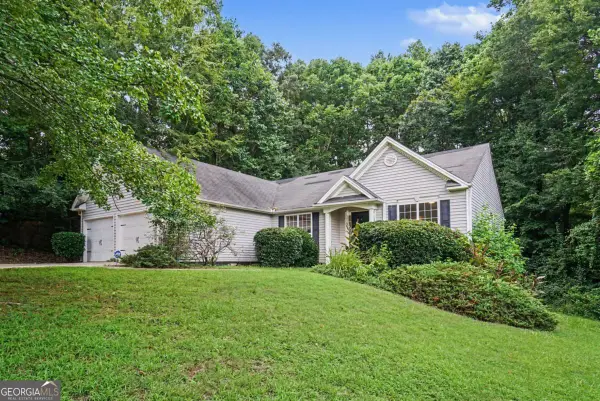 245 London Lane, Hiram, GA 30141