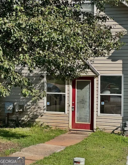 9053 Stoneleigh Trace, Douglasville, GA 30134