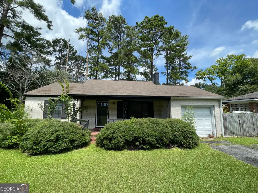 110 Peter Street, Cochran, GA 31014 - #2