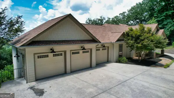 271 Highlands Dr, Clarkesville, GA 30523