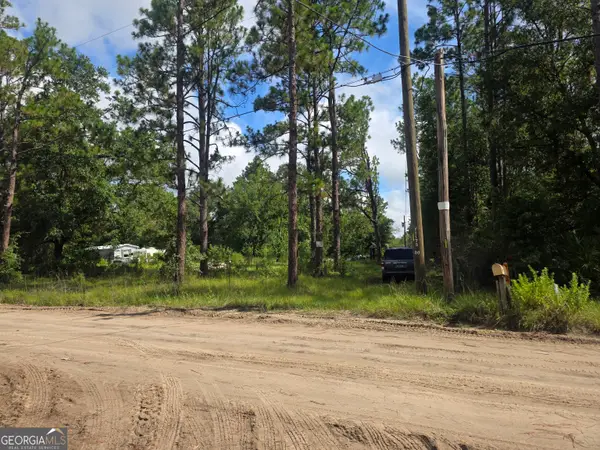 2301 Murphy Road, Waynesville, GA 31566