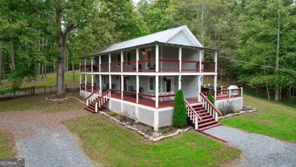237 Chestnut Gap Road, Blue Ridge, GA 30513