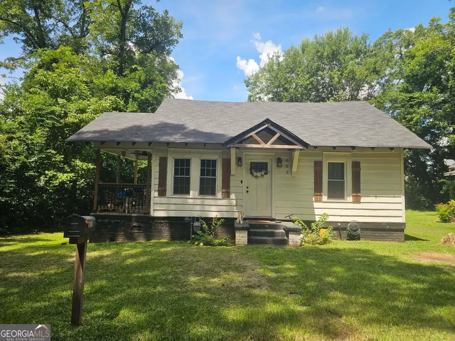 603 Avenue F, West Point, GA 31833 - #3