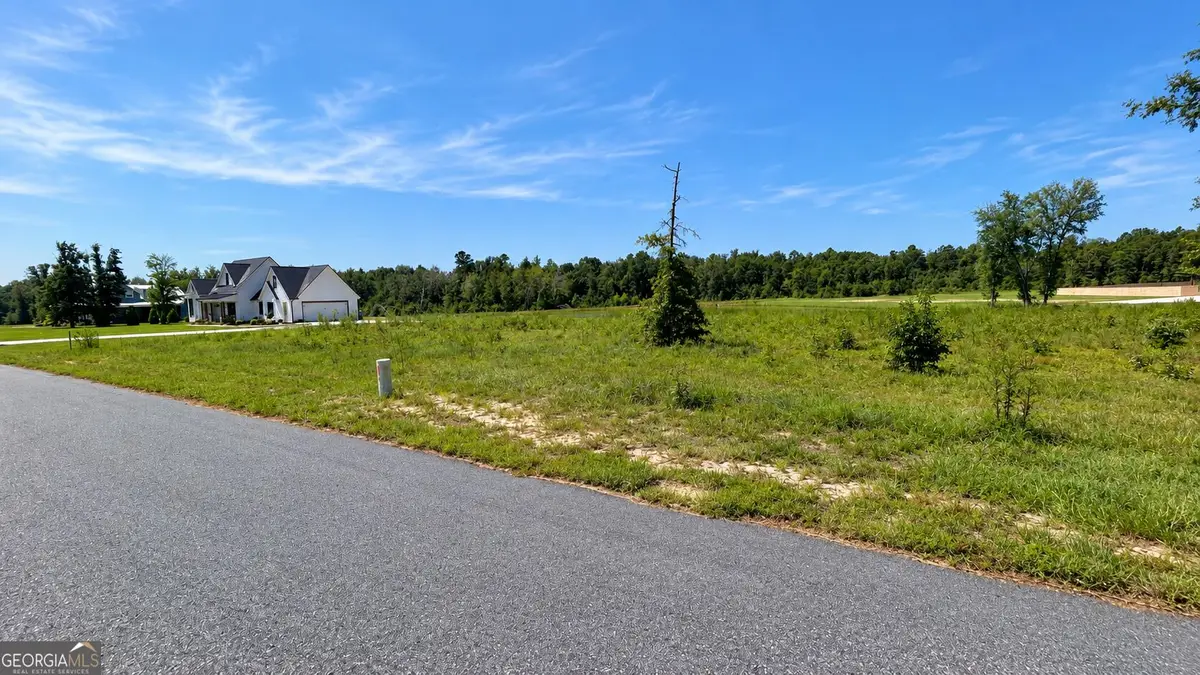 1435 Paris Avenue, Swainsboro, GA 30401 - #1