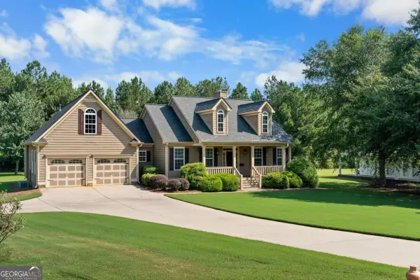 35 Applewood Lane, Taylorsville, GA 30178