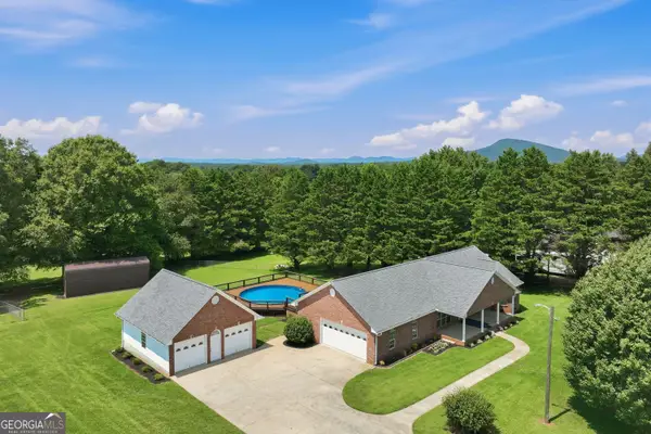 5573 Clarks Bridge Road, Clermont, GA 30527