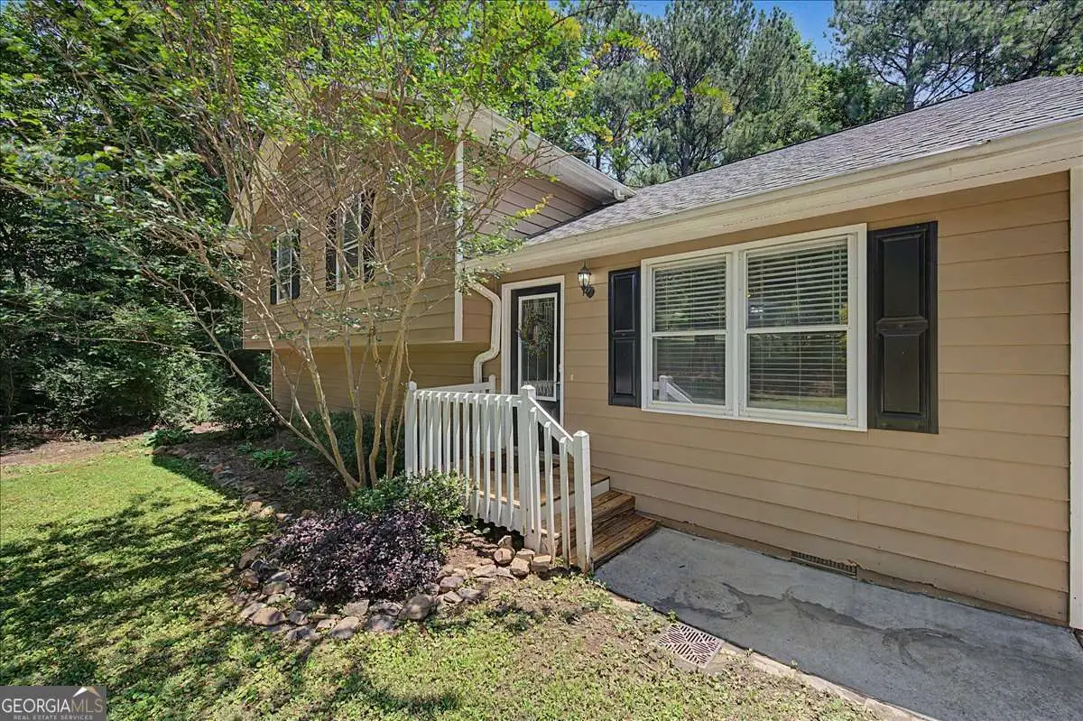558 NE Peeples Valley Road, Cartersville, GA 30121 - #1