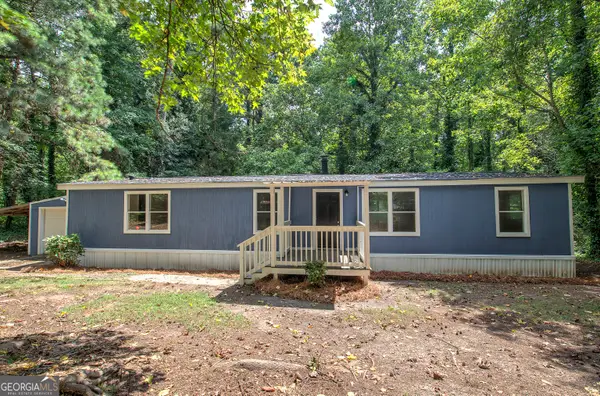 5160 E Holiday Court Se, Acworth, GA 30102