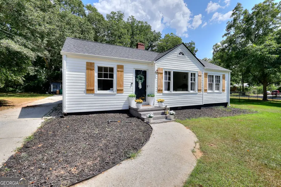 186 S Forest Avenue, Social Circle, GA 30025 - #3