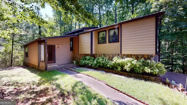 6562 Oakwood Drive, Douglasville, GA 30135