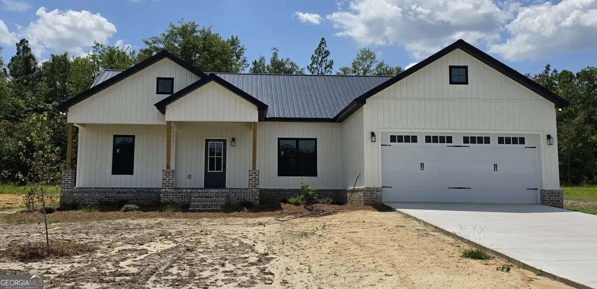 1150 Paris Avenue, Swainsboro, GA 30401 - #1
