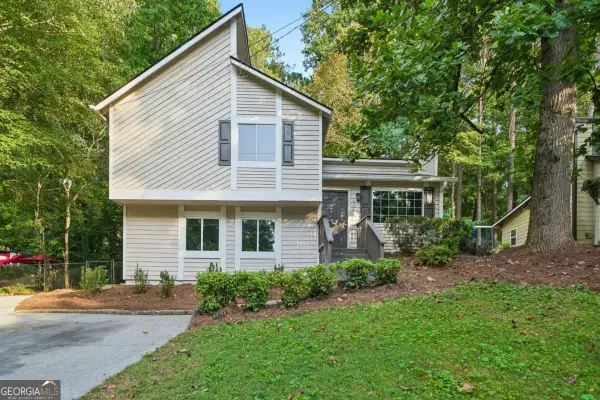 674 Inland Way Nw, Lilburn, GA 30047