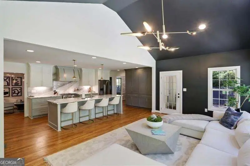 3911 Wieuca Road Ne, Atlanta, GA 30342 - #1