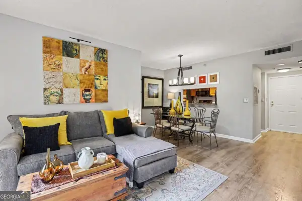 1 Biscayne Drive Nw #109, Atlanta, GA 30309