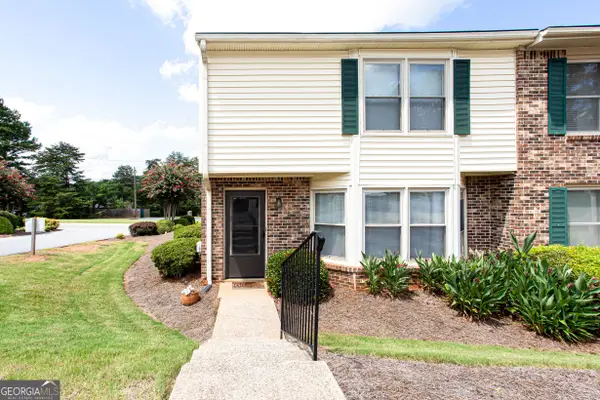 768 Longleaf Drive, Lawrenceville, GA 30046