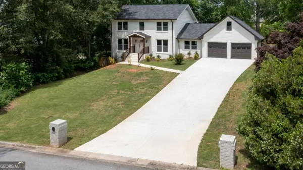 4307 Cedar Wood Drive Sw, Lilburn, GA 30047