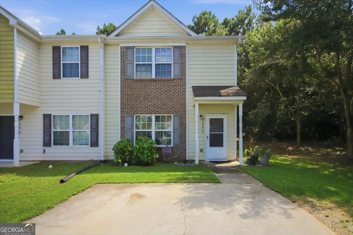6888 Mountain Circle, Riverdale, GA 30274 - #1